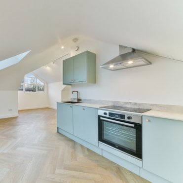 Balento Islands Lakewood Light Oak SPC Vinyl Herringbone Flooring, 6mm, Waterproof & Underlay Attached, Click System, 1.77m2