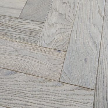 California Brushed Herringbone Engineered Oak Parquet Wood Flooring 15/4mm x 90mm x 400mm