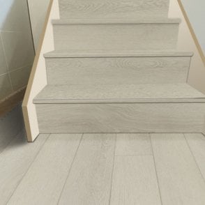 Lofthouse Hamburg Light Grey Oak Laminate Stair Tread & Riser, DIY Friendly, 1 Step