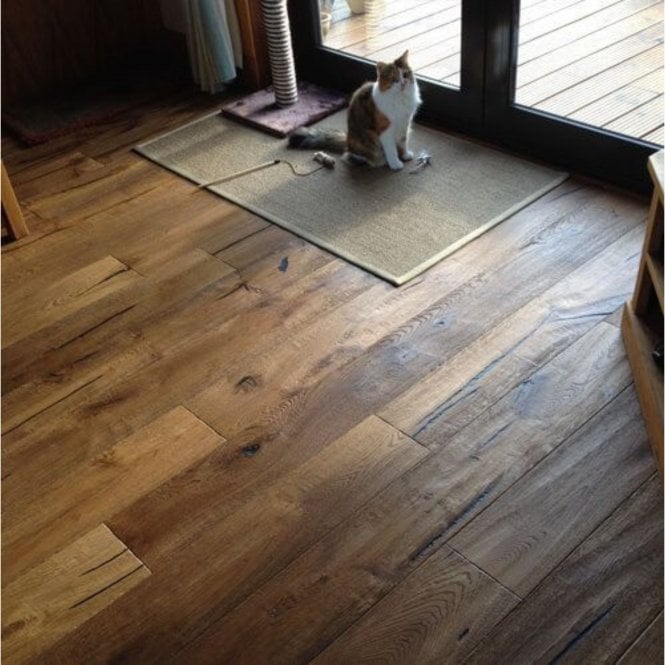 Luss Wide Plank Distressed Engineered Oak Wood Flooring 20/5mm x 190mm