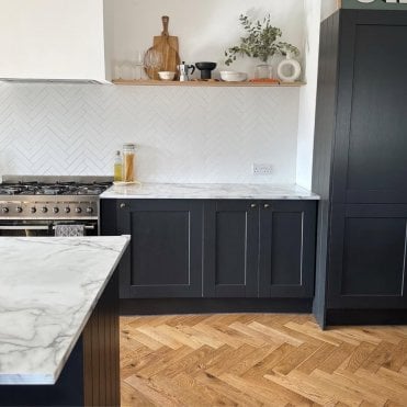 Natural Brushed Herringbone Engineered Oak Parquet Wood Flooring 14/2mm x 90mm x 400mm