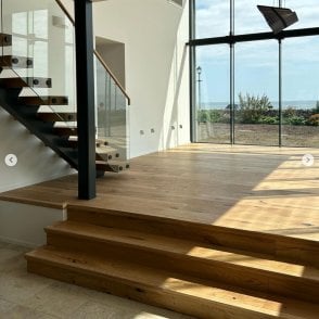 Natural Rustic Brushed Oak Engineered Wood Flooring 18/5mm x 125mm