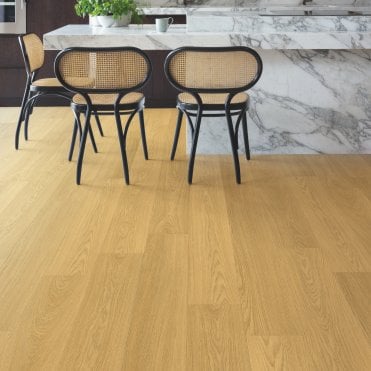 Quick-Step Capture (Signature) Natural Varnished Oak Laminate SIG4749 Waterproof Laminate Flooring (9mm)