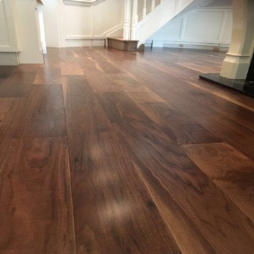 Walnut Noce Wide Long Length Plank Engineered Wood Flooring 18/4mm x 190mm Smooth Lacquered